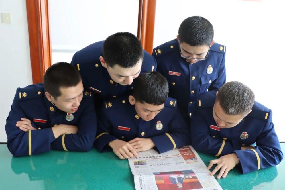 翻滚吧大脚车